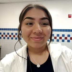 Meet your Posher, Xo